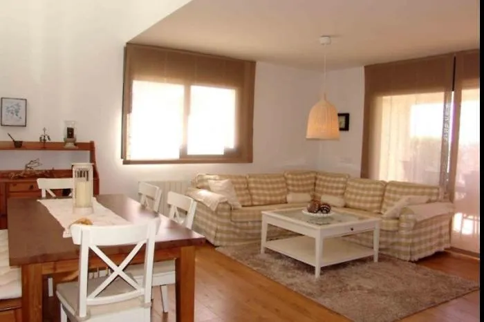 Sunny - Xeckin Holidays Calafell